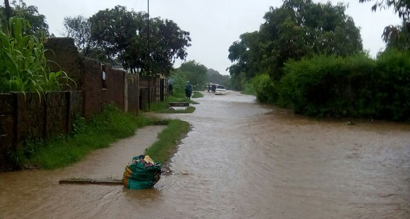 Zimbabwe On High Alert As Cyclone Dineo Hits Mocambique - Pindula News ...