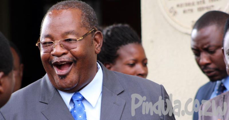 Obert Mpofu