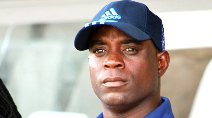 Angry Dynamos Fans Throw Missiles At Coach Tonderayi Ndiraya After Loss